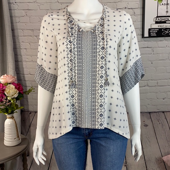 Sunny Leigh Tops - sunny leigh Cream & Navy Top Size: Large